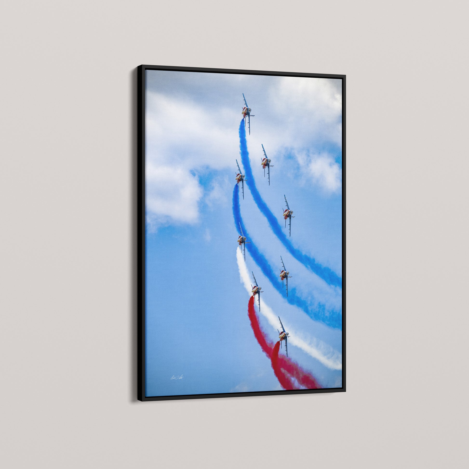 Tricolor Climb — angled-black view